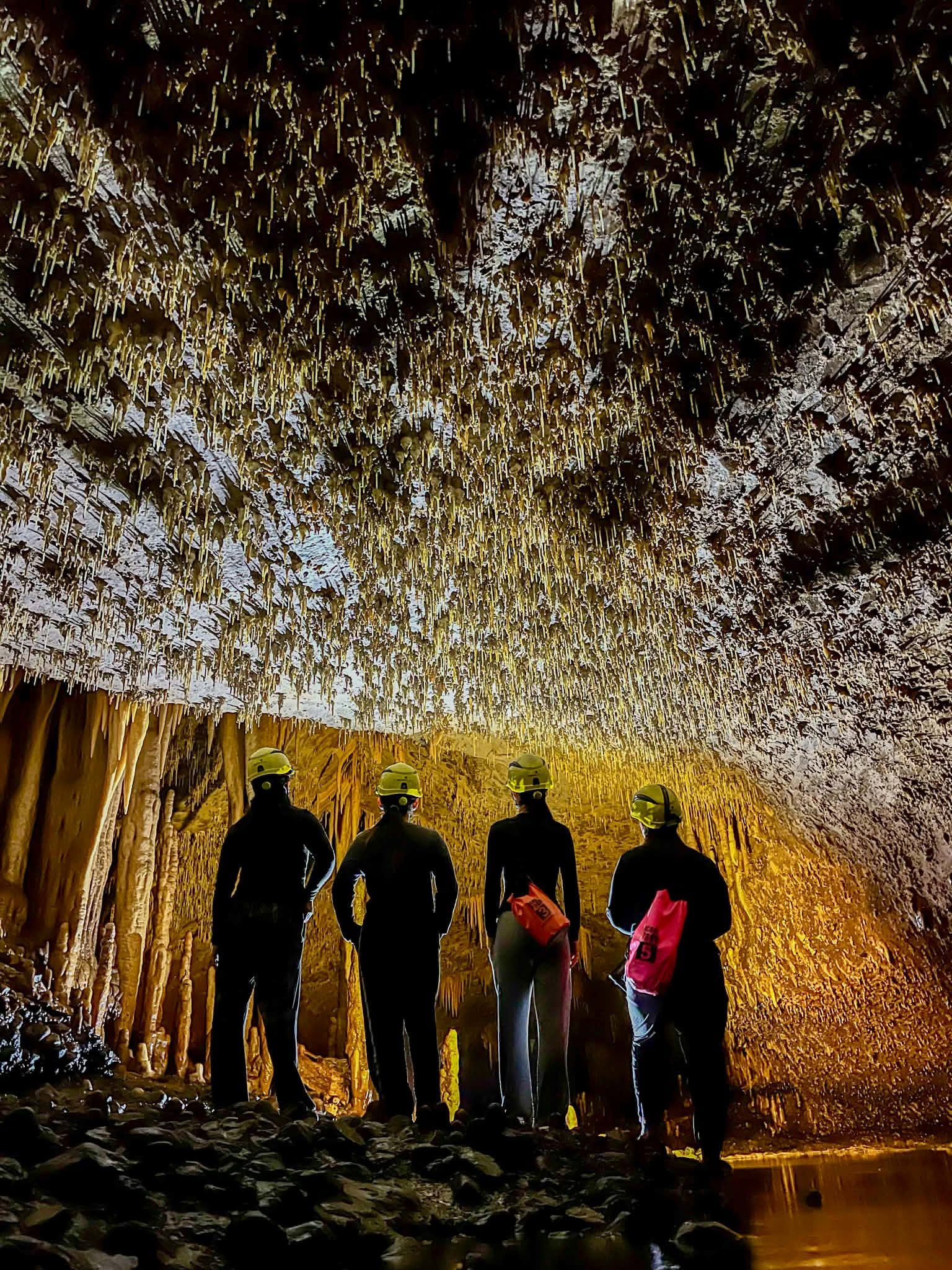 Capisaan Cave, photo 1